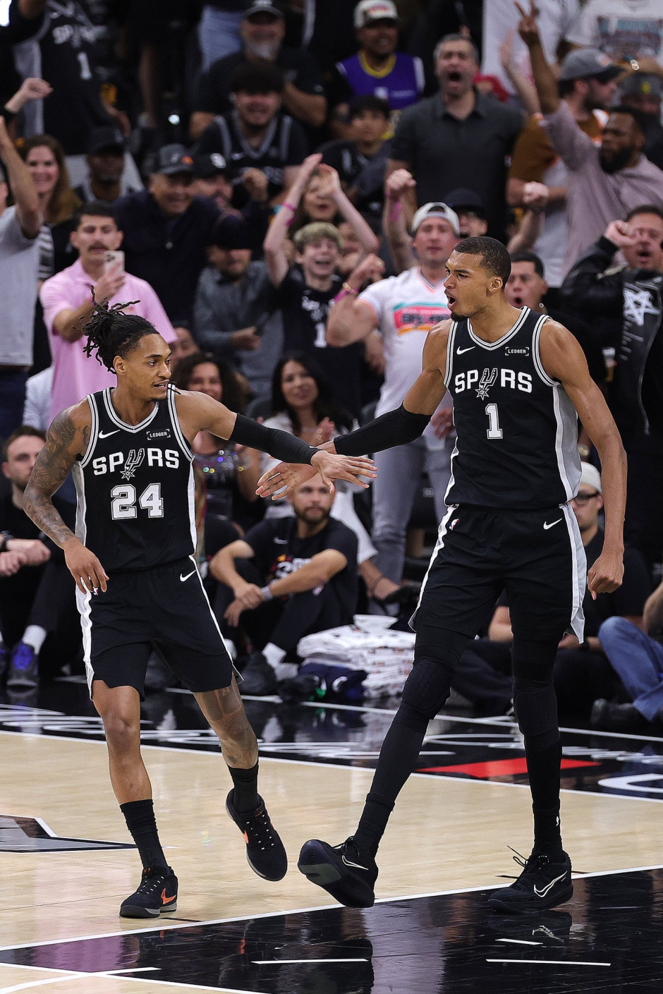 NBA高清直播在线直播：半决赛马刺vs森林狼G6（5月16日）森林狼能否绝地反击？附首发名单预测